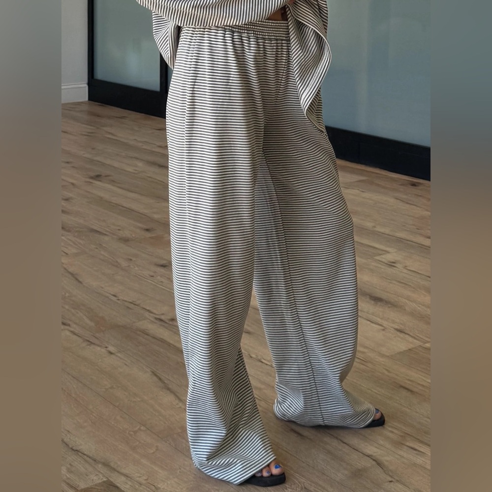 TALULAH Charcoal and White ‘Just Lounging’ Striped Set - Picture 3 of 4